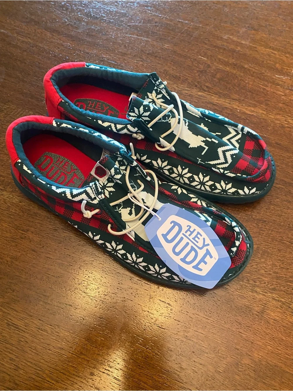 Hey Dude Wally Holiday Christmas slip on Shoes Mens size 9 new. With tags